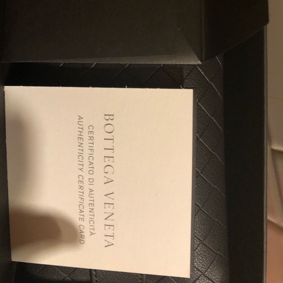 Bottega Veneta Glasses - Picture 3 of 8